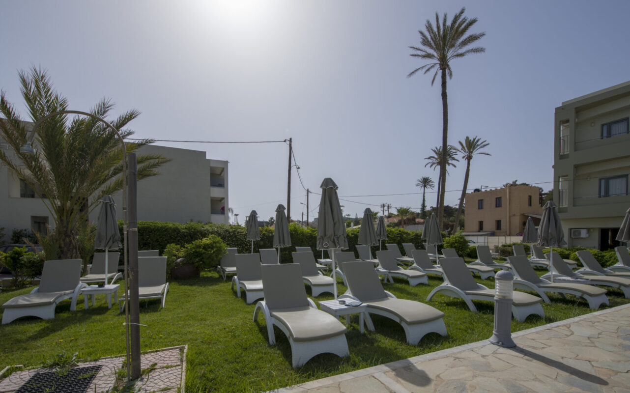 Rania Beach Hotel